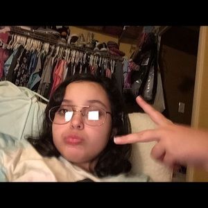 Meet your Posher, Fatima